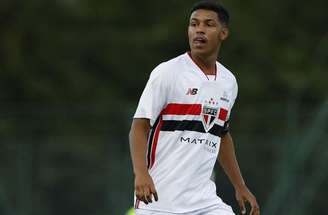 Ryan Francisco em aquecimento -