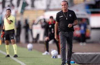 Santos pagou direitos de imagem atrasados com elenco antes da estreia na Sul-Americana –