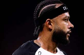 Memphis Depay fez pos enigmático em suas redes sociais –