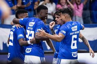 Gerson busca finaliza diante da chegada de defensor do Bragantino –