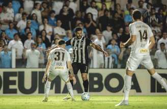 Hulk criticou a atuação do Atlético contra o Santos –