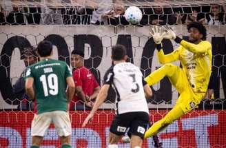 Expulsão de André ainda no primeiro tempo –