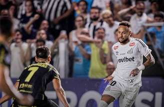 Ortiz após cobrança de pênalti, na Vila Belmiro –