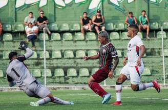 Keven Samuel marcou duas vezes no triunfo tricolor –