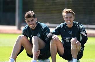 Mikel Arteta durante atividade no CT do Arsenal –