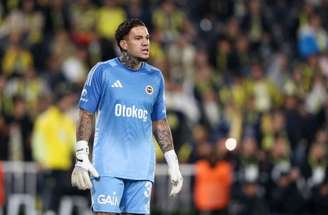 Ederson soca a cabine do VAR durante derrota para o Galatasaray –