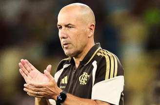 Plata: um golaço, grande atuação e elogios do treinador Gilvan de Souza/Flamengo