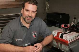 Harry Massis assumiu a presidência no lugar de Julio Casares –