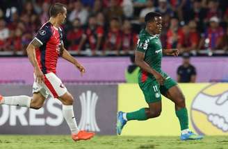 Arias marcou o gol do Palmeiras no Paraguai –
