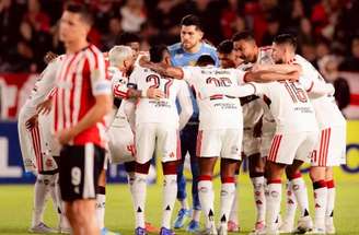 Qual será a escalação do Flamengo contra o Vasco? –