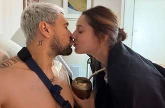 Arrascaeta se recupera ao lado da esposa –