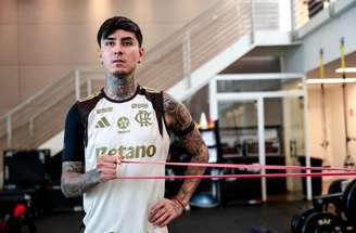 Pulgar segue trabalhando fisicamente para voltar ao time do Flamengo –