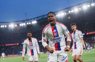 Endrick durante treinamento do Lyon –