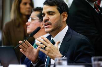 Jorge Messias cogita deixar o governo Lula após derrota no Senado