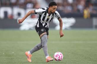 Vitinho é um dos emblemas de um Botafogo multicampeão –