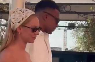 Mbappé e Ester Expósito após jantar na Itália –