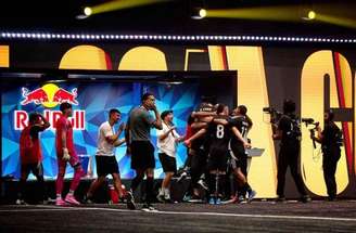 Desimpain bate Dendele e vai ao Mundial da Kings League –