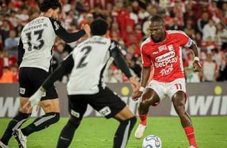 Corinthians empata no último minuto contra o Santa Fe, na Colômbia –