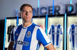 Jan Bednarek passou por momentos de terror em Portugal –