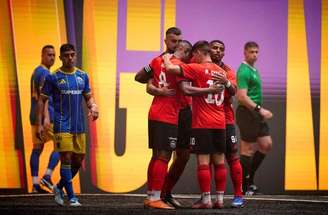 Fluxo bate o Dendele e avança na Kings League –