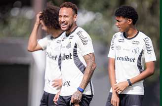 Neymar sorri em treino do Santos – Raul Baretta/ Santos