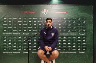 Savarino em ação pelo Fluminense diante do Operário-PR-