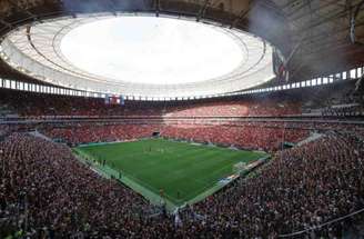 Fifa cobra que Arena BSB resolva os problemas do Mané Garrincha –