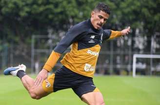 Lucas Ramon retorna ao São Paulo diante do Fluminense –