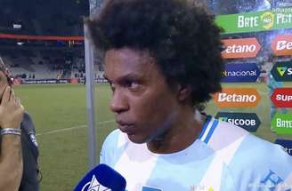 Willian comemora classificação do Grêmio –