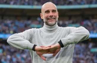 Pep Guardiola ergue sua 20ª taça no comando dos Citizens –