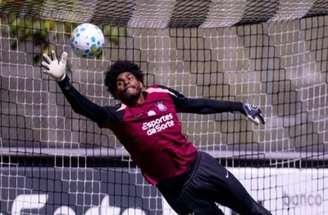 Além de Hugo Souza, Yuri Alberto também está na lista de transferências –