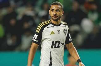 Rômulo retornará ao Atlético após o Sporting desistir da compra do zagueiro –