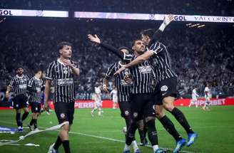 Corinthians busca melhor campanha histórica na fase de grupos contra o Peñarol –