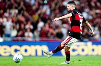 Jorginho sofre fratura no dedão do pé direito durante derrota sobre o Palmeiras –