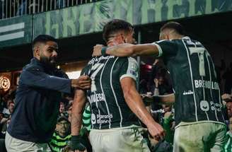 Coritiba ganhou de virada