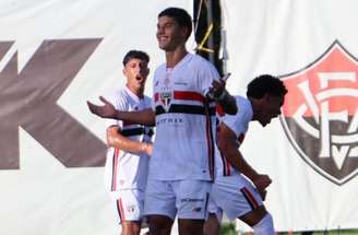 Com a vitória, o Tricolor chegou aos 18 ponts-