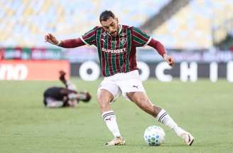 Freytes tem respaldo de Zubeldía na zaga do Fluminense –