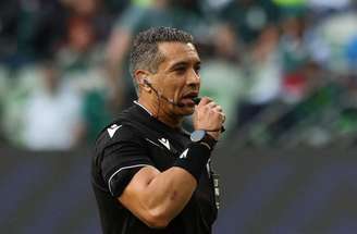 CBF afasta árbitro e VAR do jogo de Palmeiras e Chapecoense –