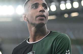 Victor Sá em ação com a camisa do Krasnodar, da Rússia –