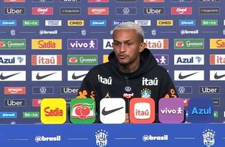 Wesley durante coletiva de imprensa pela Seleção –