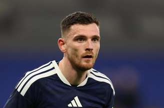 Robertson fecha com o Tottenham –