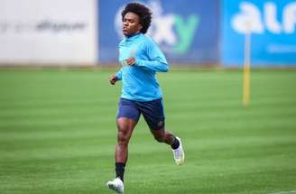 Willian recebe sondagens da MLS e Emirados Árabes –