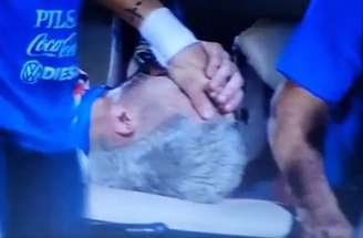 Julio Enciso em ação pela seleção do Paraguai –