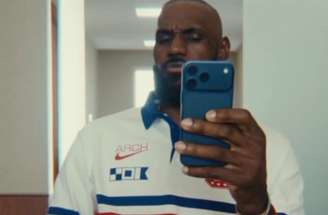 LeBron James demonstrou apoio à seleção norte-americana de futebol –