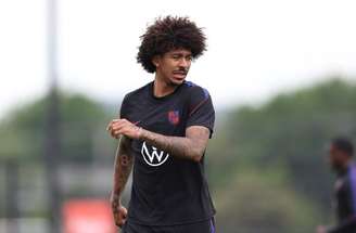 Chris Richards desembarcou nos Estados Unidos após uma boa temporada pelo Crystal Palace –