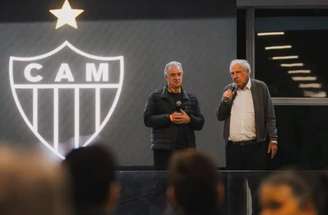 Atlético apresenta museu e bar temático em reunião com a torcida organizada –