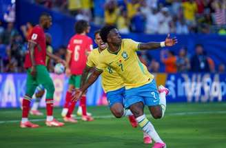 Vini Jr. iguala marca de Ronaldinho com gol sobre Marrocos na Copa –
