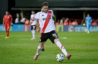 Viña não tem boas passagens por Flamengo e River Plate –