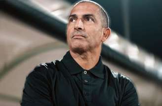 Sabri Lamouchi não resistiu após a derrota da Tunísia na estreia na Copa do Mundo –