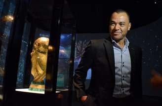 Danilo é uma das opções do Brasil para a lateral-direita –